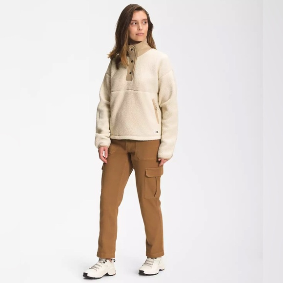 The North Face Cragmont Fleece Quarter-Snap Long-Sleeve Pullover - Picture 5 of 6